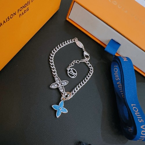 Jewelry Louis Vuitton 382