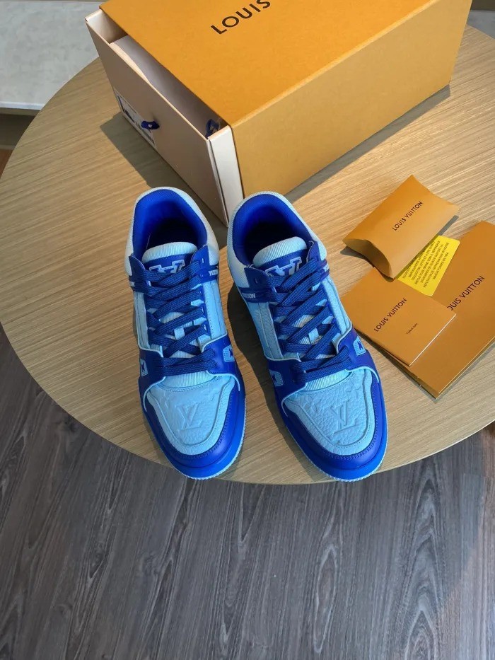 LOUIS VUITTON Trainers 'Blue'