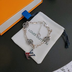 Jewelry Louis Vuitton 381