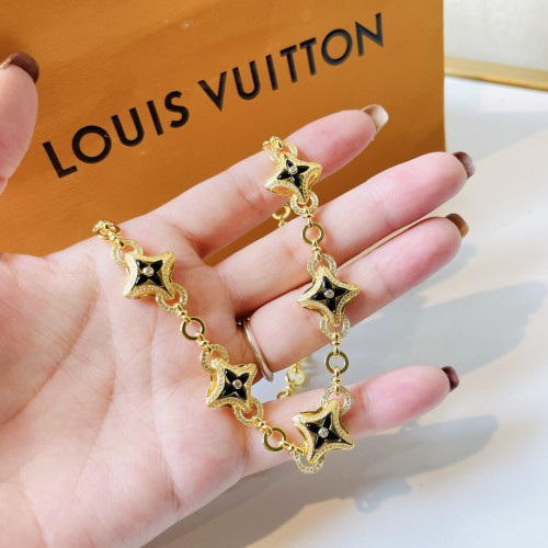 Jewelry Louis Vuitton 370