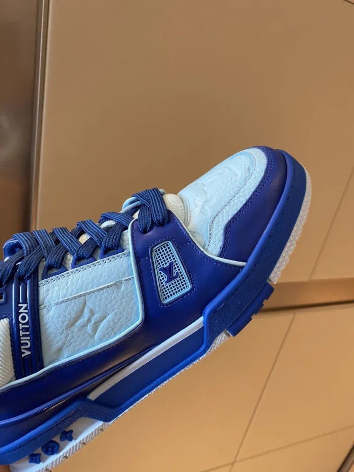 LOUIS VUITTON Trainers 'Blue'