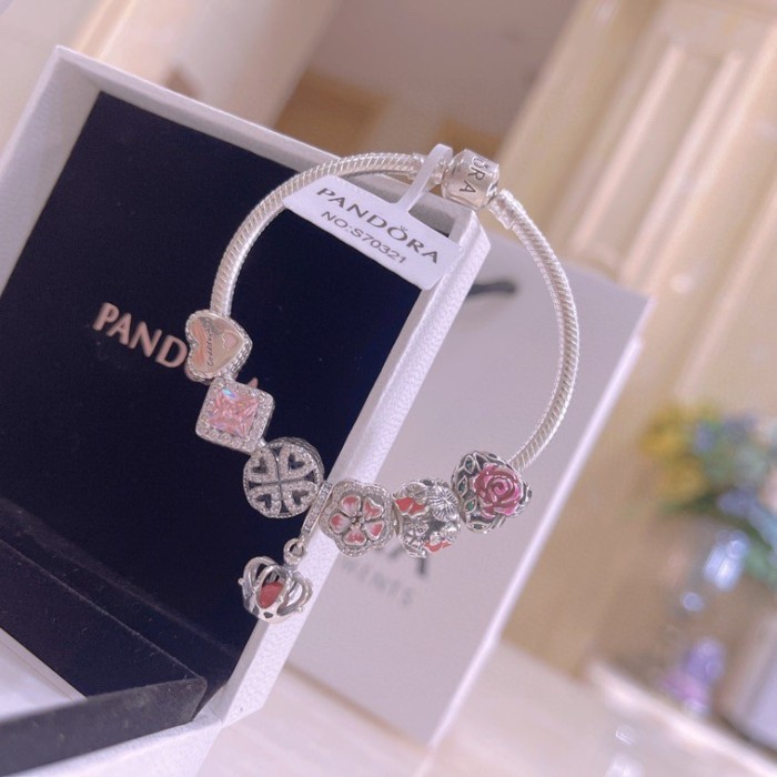 Jewelry pandora 261