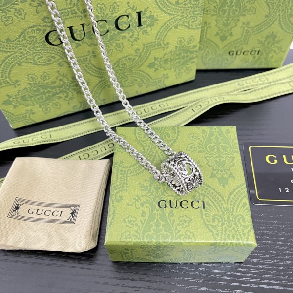 Jewelry Gucci 820