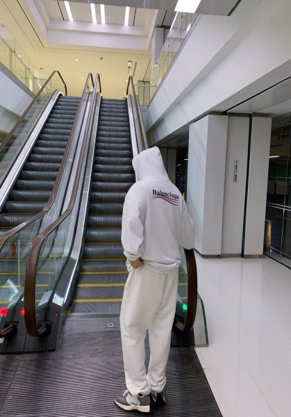 Clothes Balenciaga 470