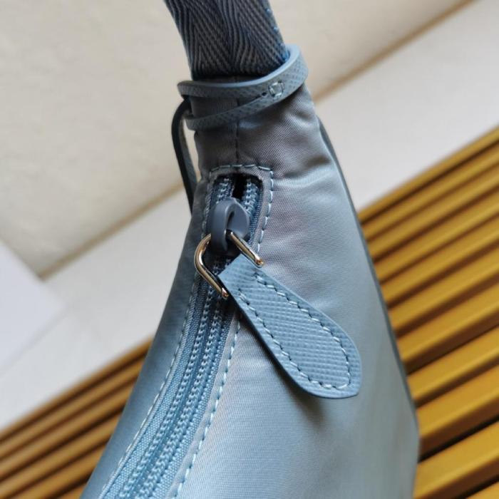 Handbag Prada 1NE515 size 23*13*5cm 