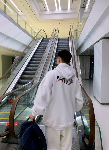 Clothes Balenciaga 470