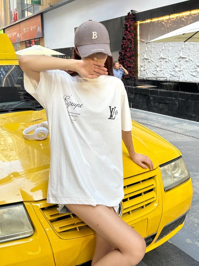 Clothes Louis Vuitton 774