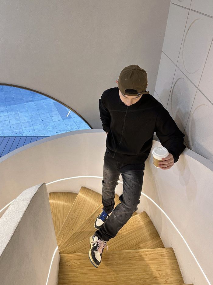 Clothes Louis Vuitton 763