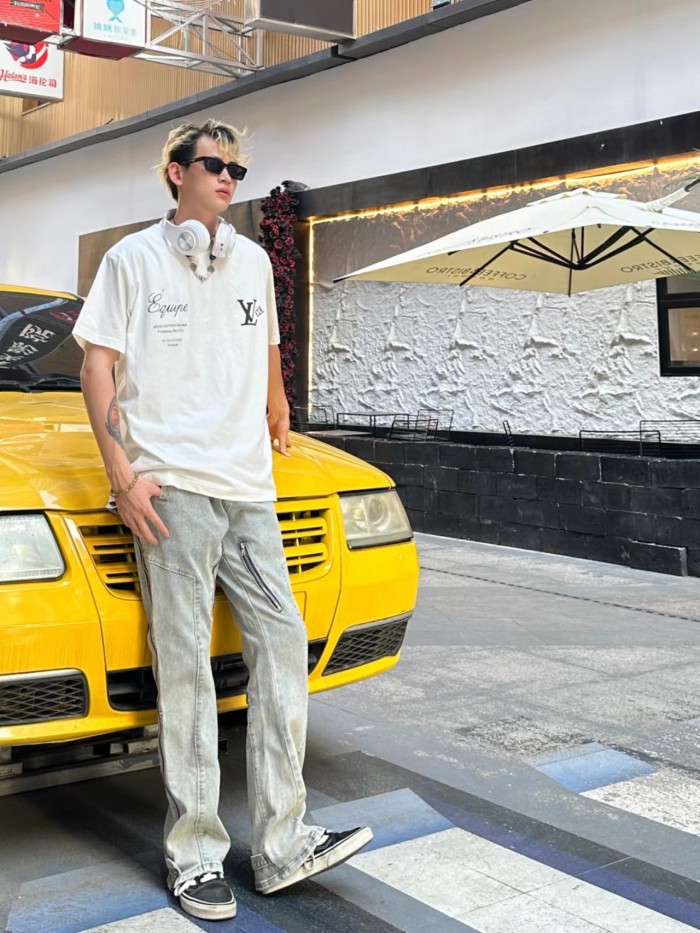 Clothes Louis Vuitton 774