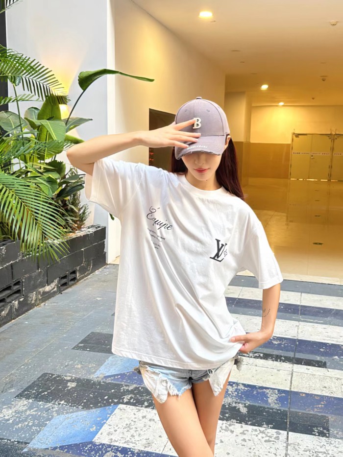 Clothes Louis Vuitton 774