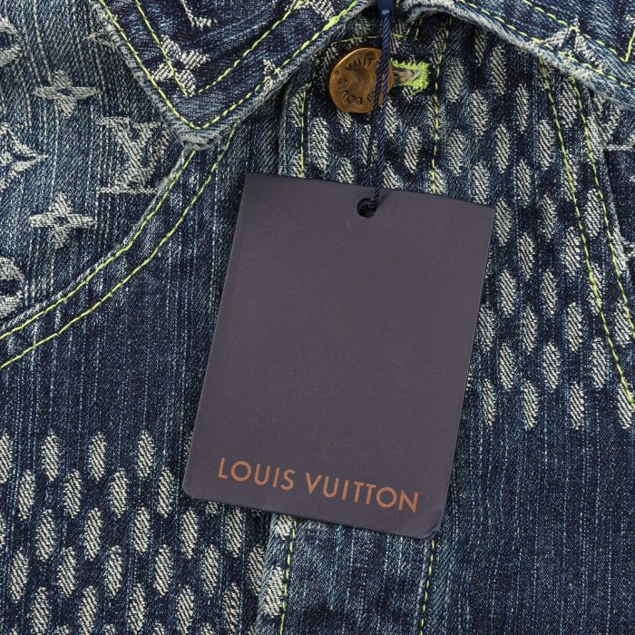 Clothes Louis Vuitton 784
