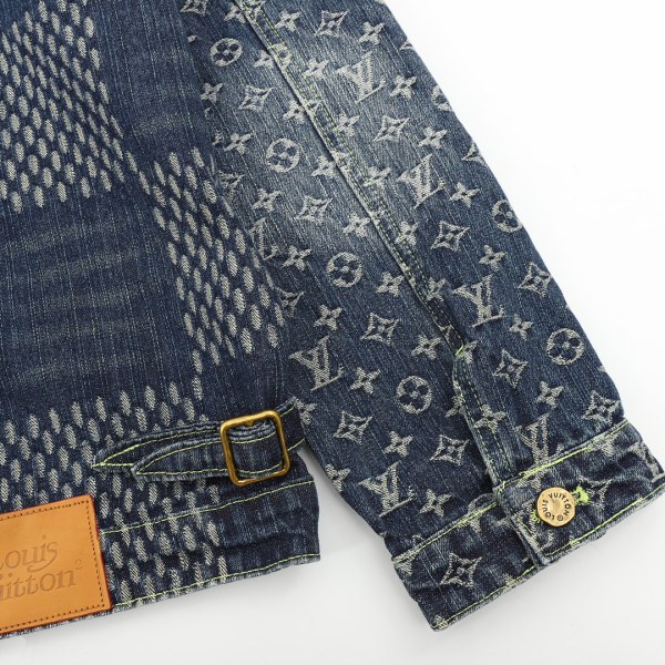 Clothes Louis Vuitton 784