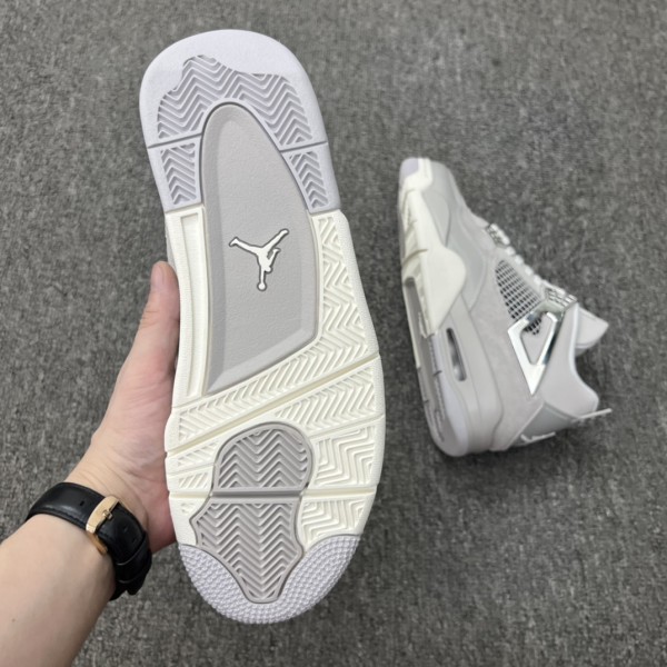 Jordan 4 Retro Frozen Moments (W)