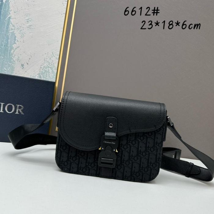 DIOR Grained Calfskin Saddle Bag, Messenger Bag, Crossbody Bag, Shoulder Bag Men's Black 1ADPO049YKS-H00N size 23*6*17.5 cm