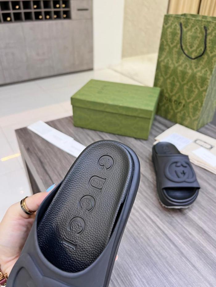 GUCCI Flip-flops Women's