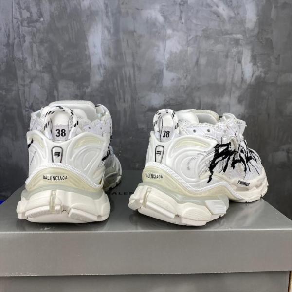 Balenciaga Runner Graffiti White