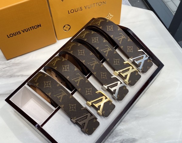 Louis Vuitton Belt 14 (width 4cm)