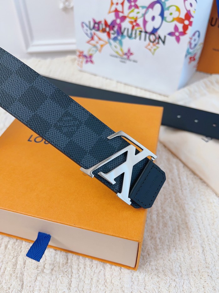 Louis Vuitton Belt 24 (width 4cm)