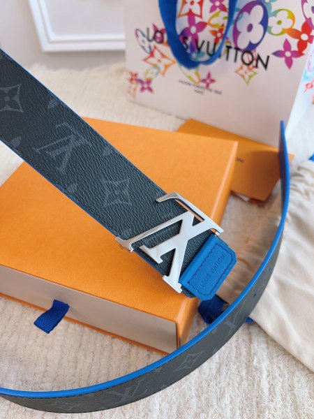 Louis Vuitton Belt 16 (width 4cm)