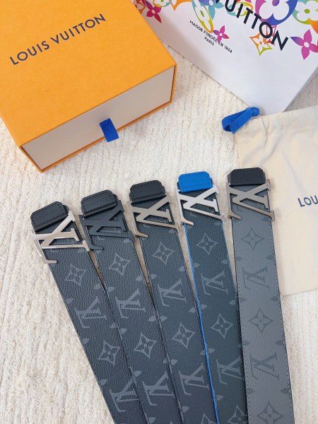 Louis Vuitton Belt 20 (width 4cm)