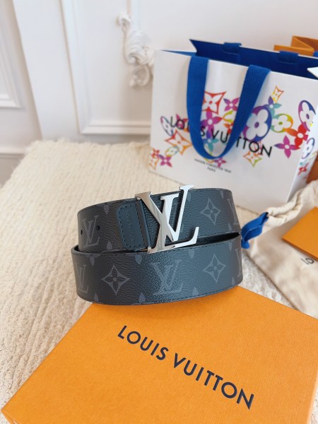 Louis Vuitton Belt 19 (width 4cm)