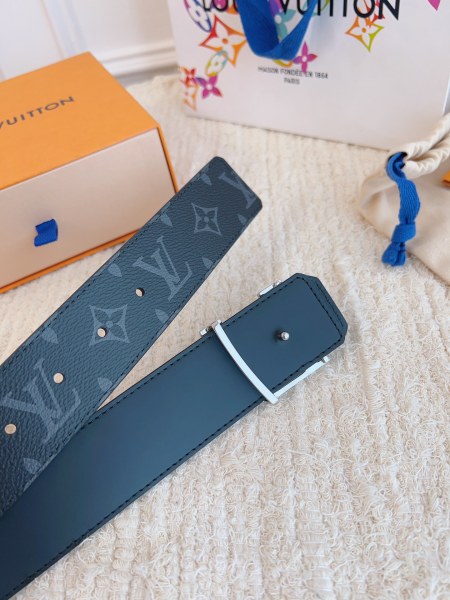 Louis Vuitton Belt 19 (width 4cm)