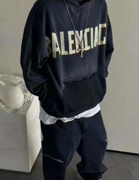 Clothes Balenciaga 526