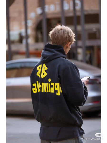 Clothes Balenciaga 526