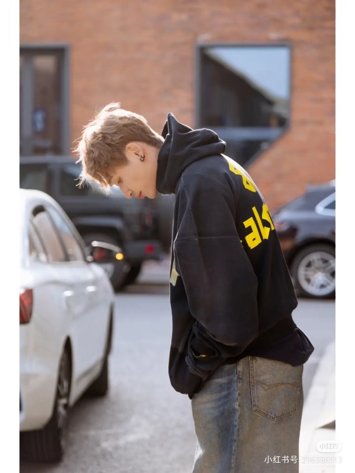 Clothes Balenciaga 526