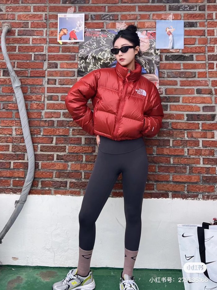 Clothes LOUIS VUITTON 829