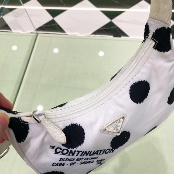 handbags prada Hobo 1NE515 re-edition 2000   Size:22*17*6