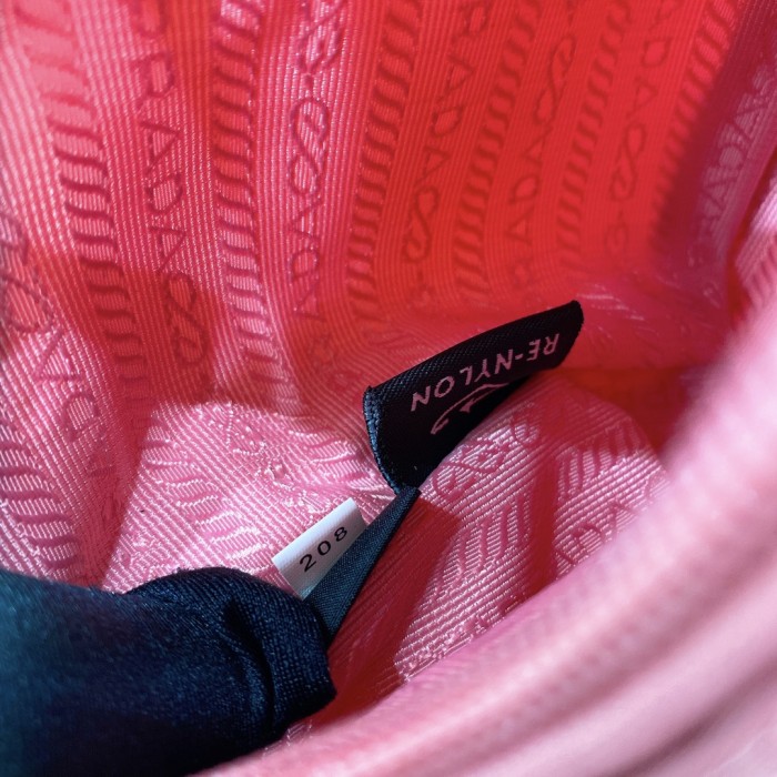 handbags prada Hobo 1NE515 re-edition 2000   Size:22*17*6