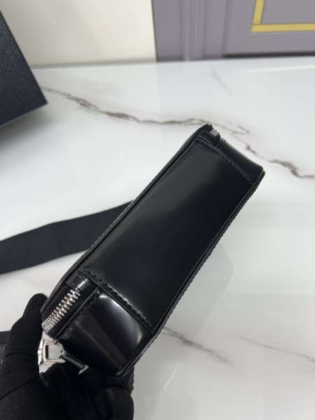 Handbags Prada 2VH070-789-F0002-V-EMP size 19*5.5*12.5 cm