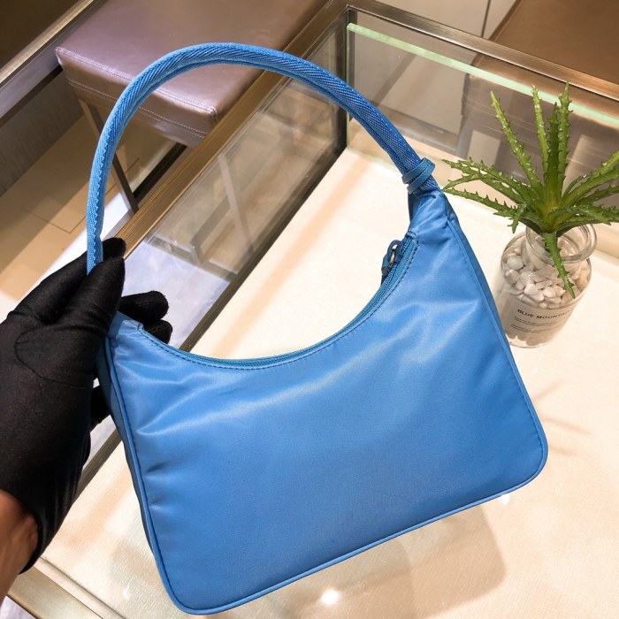 handbags prada Hobo 1NE515 Re-edition 2000   Size:22*17*6