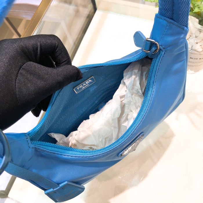 handbags prada Hobo 1NE515 Re-edition 2000   Size:22*17*6