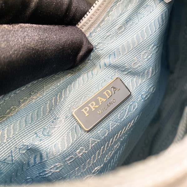 handbags prada Hobo 1NE515 Re-edition 2000    Size:22*17*6