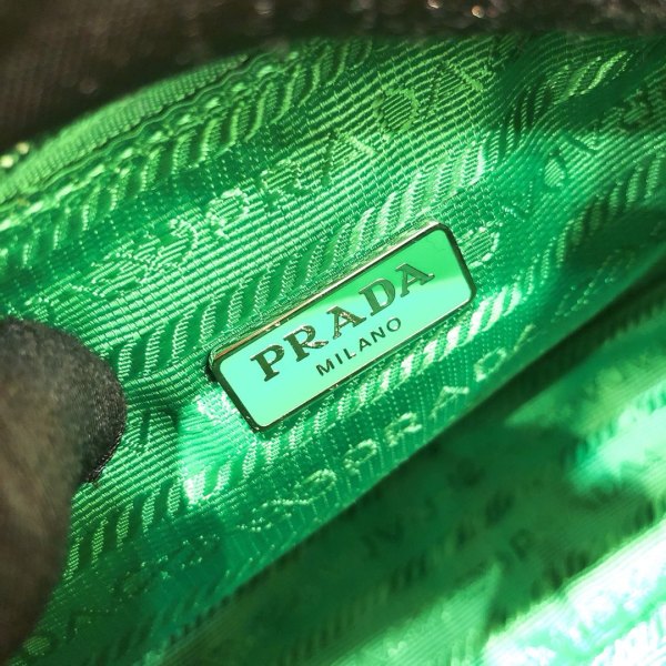 handbags prada Hobo 1NE515 Re-edition 2000    Size:22*17*6