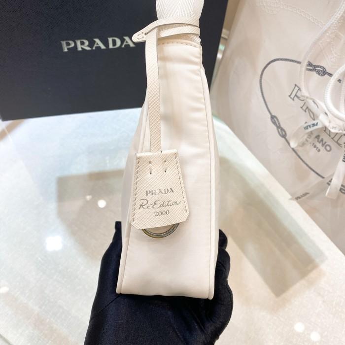 handbags prada Hobo 1NE515 re-edition 2000   Size:22*17*6