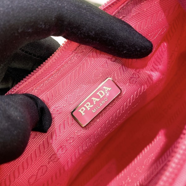 handbags prada Hobo 1NE515 re-edition 2000   Size:22*17*6