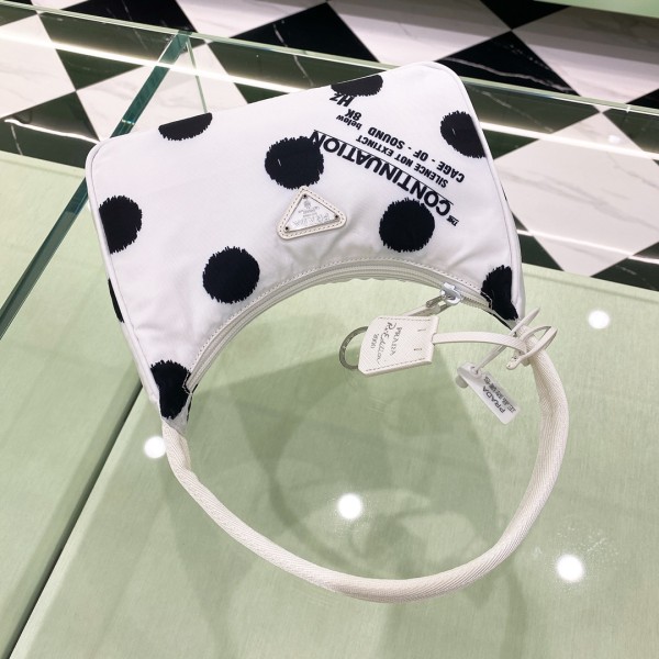 handbags prada Hobo 1NE515 re-edition 2000   Size:22*17*6