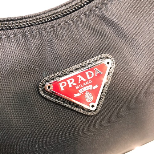 handbags prada Hobo 1NE515 Re-edition 2000   Size:22*17*6