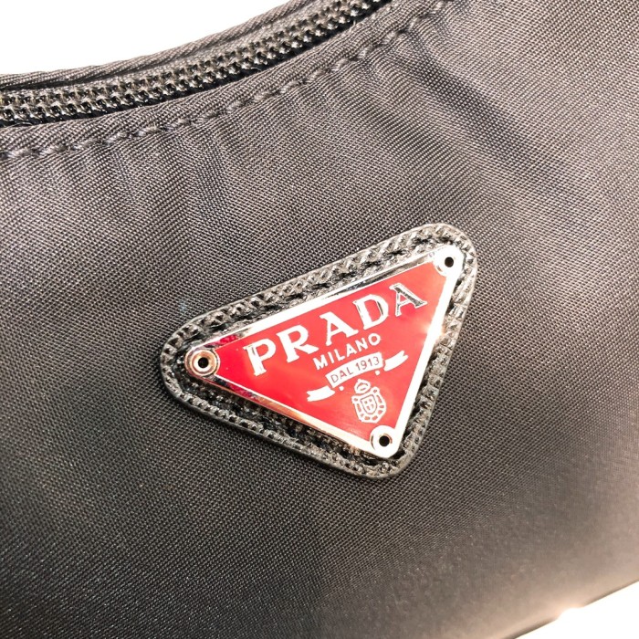 handbags prada Hobo 1NE515 Re-edition 2000   Size:22*17*6