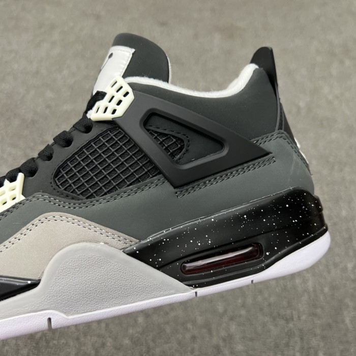 Jordan 4 Retro Fear Pack