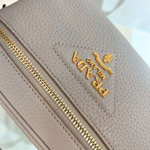 handbags prada 1BH202  18*11.5*7.5