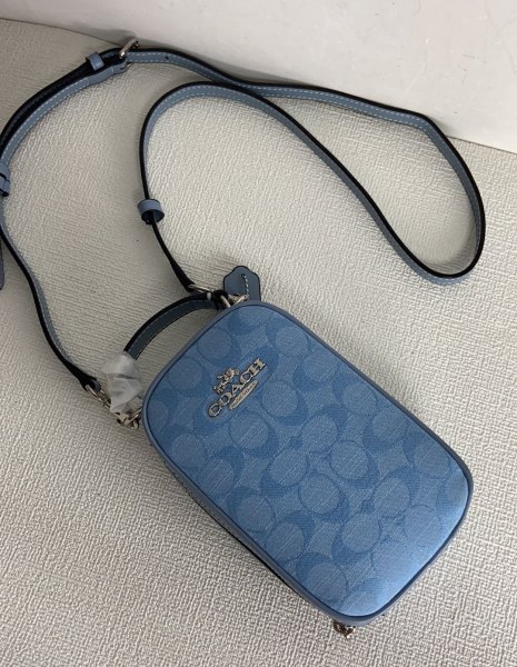 Coach CH368 size:11*17.8*5