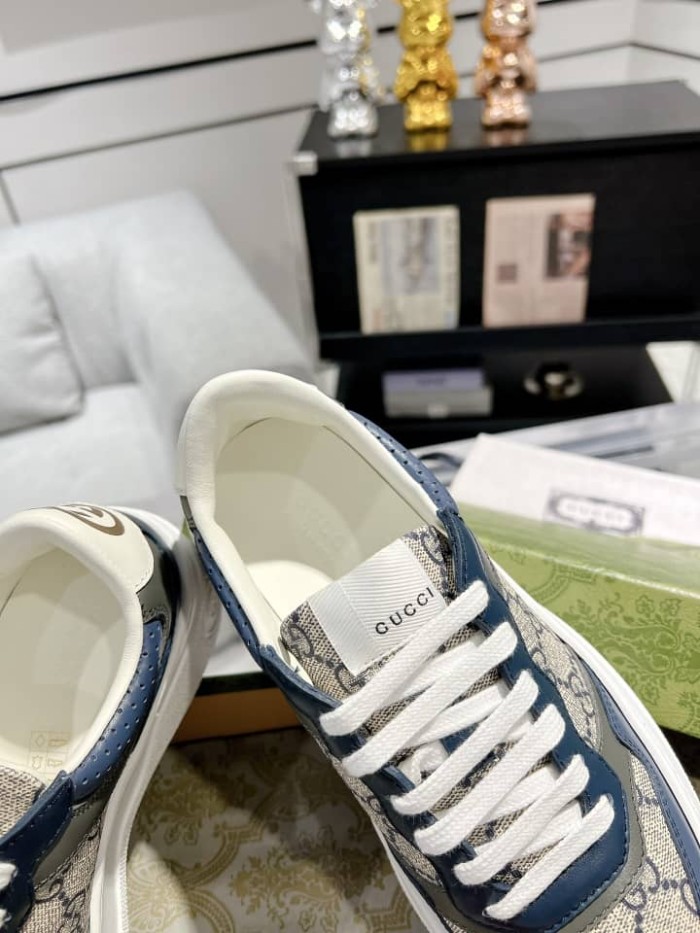 GUCCI GG Supreme Sneakers Blue