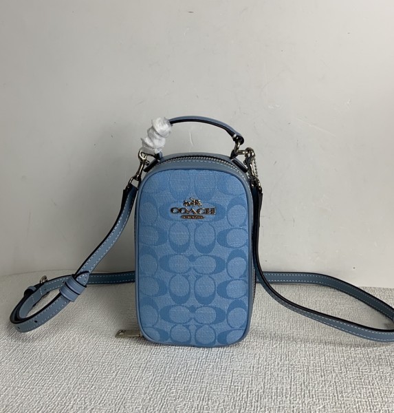 Coach CH368 size:11*17.8*5