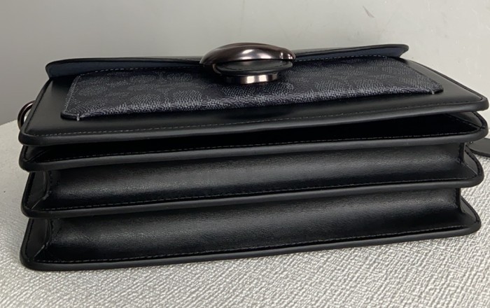 Coach C1032 size:2*5*7.5