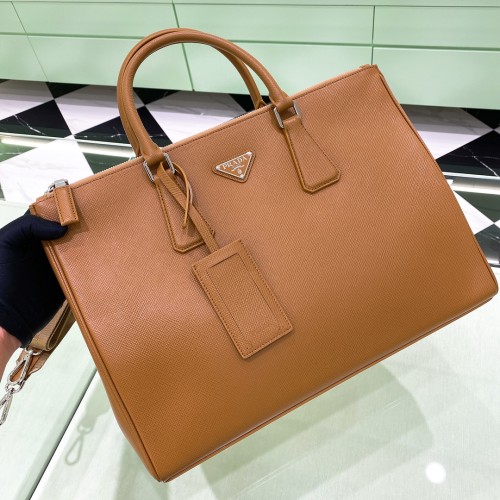 handbags prada 2VG061  size：39*29*9cm 