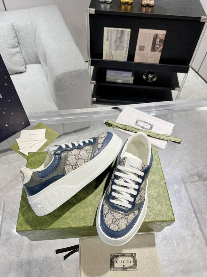 GUCCI GG Supreme Sneakers Blue